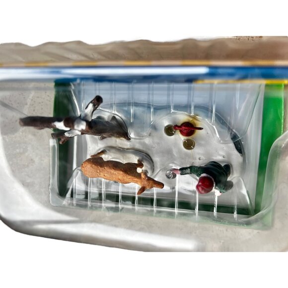 Lemax Sharing Table Accent Figurine Set - Picture 2 of 5